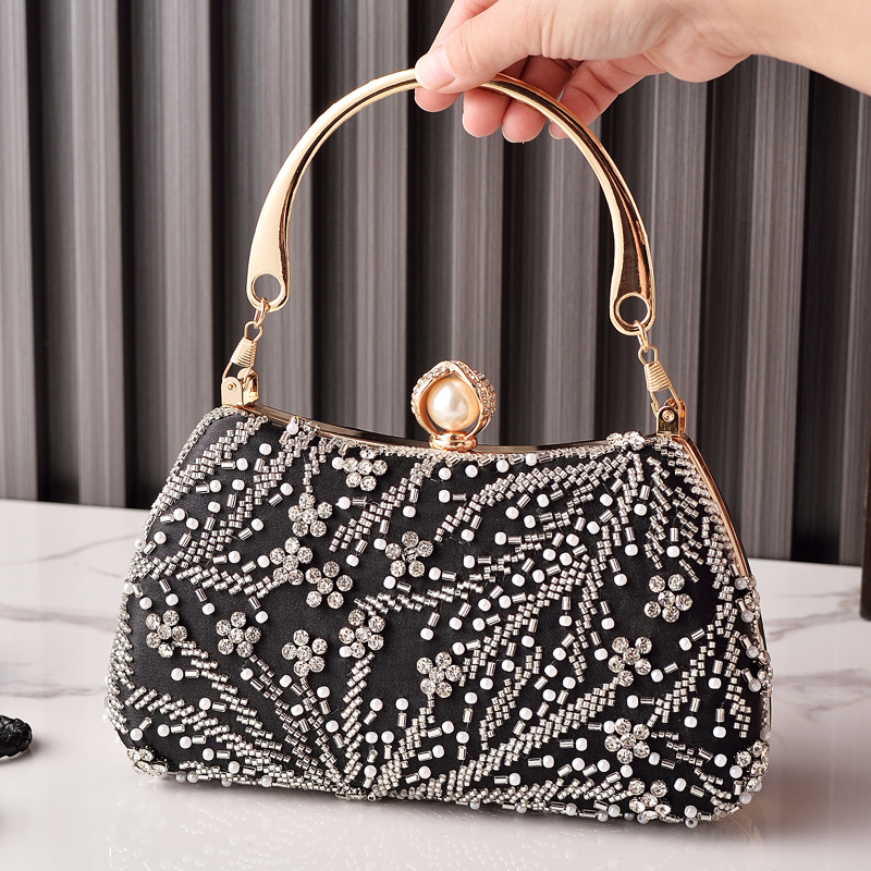 Luxury Bags In China Wholesale - 黒のハンドバッグビーズ刺繍ヴィンテージ女性用パーティーバッグ高級ブランド卸売クラッチパールハスプクロスボディバッグファッション手作り