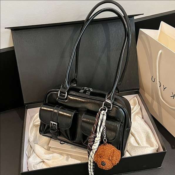 Luxury Bags In China Wholesale - 高品質人気販売卸売ニッチデザインレトロファッションハンドヘルドピローバッグ高級多ポケットシングルショルダーバッグ女性用