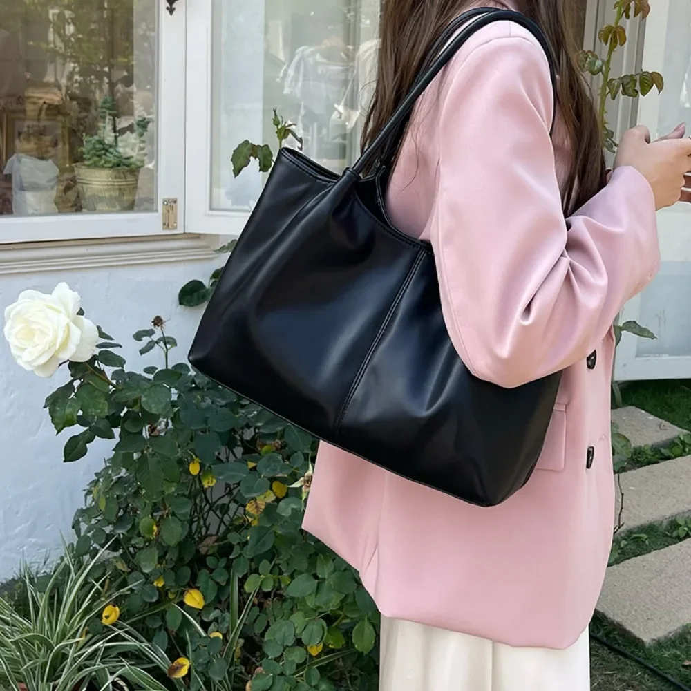 Luxury Bags That Are Vegan - ビーガン Pu レザートートバッグ女性のファッションシンプルな高級デザイナーショルダーバッグ女性ヴィンテージ多用途大容量ハンドバッグ