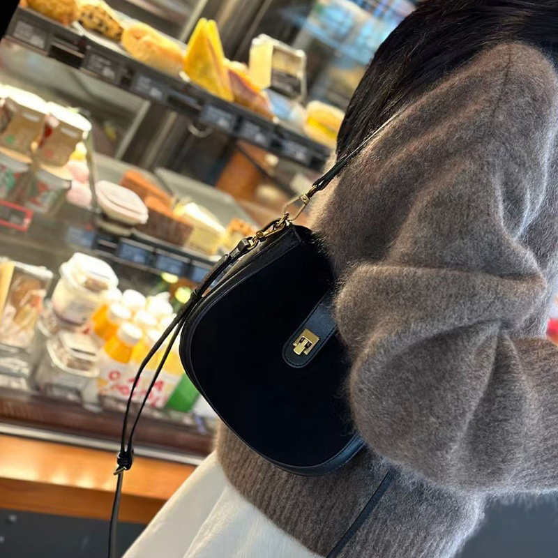 女性向け高級デザインクロスボディバッグ レディース本革スクエ - Luxury Bags That Are Affordable のレビューと価格