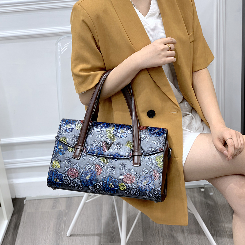ヴィンテージ 3D エンボス加工花柄ハンドバッグ女性のための - Luxury Bags That Are Vegan のレビューと価格