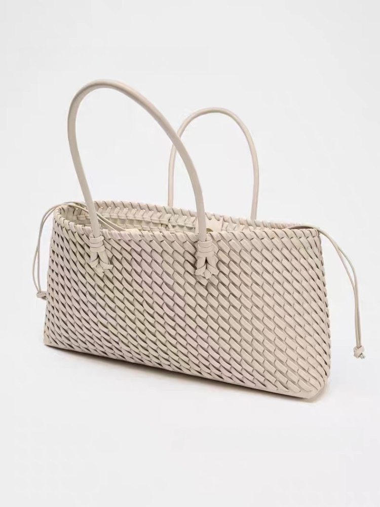 新作ラグジュアリーデザイナービーガンレザー織りトートバッグフ - Luxury Bags That Are Vegan のレビューと価格