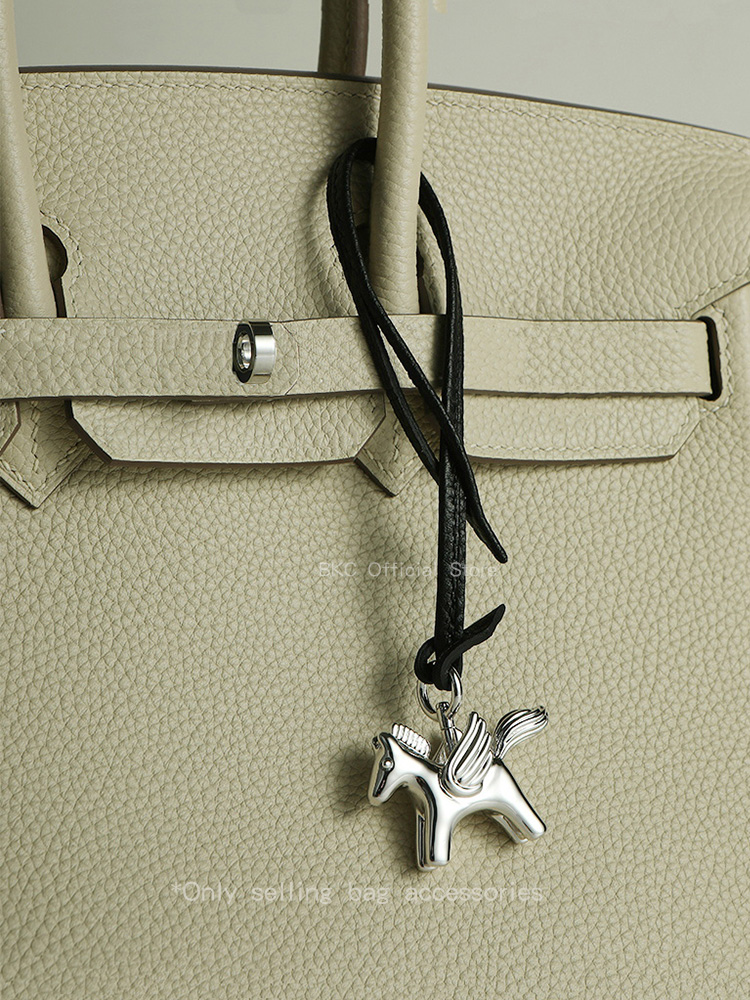 高級真鍮製ペガサスバッグチャーム、エルメス・バーキン・ケリー - Luxury Bags Hermes のレビューと価格