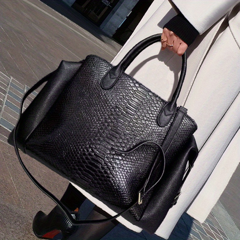 軽やかな高級感漂うエレガントなレトロレディース大容量蛇柄ハン - Luxury Bags That Are Vegan のレビューと価格