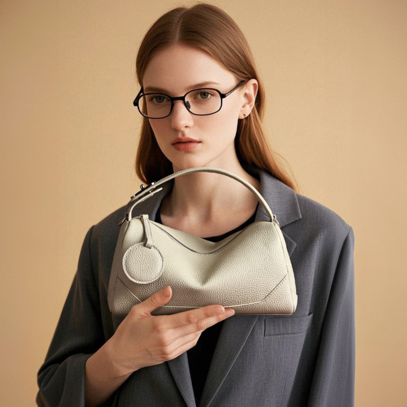 レディース高級デザイナーズボストンバッグ、女の子向けトレンド - Luxury Bags That Are Affordable のレビューと価格